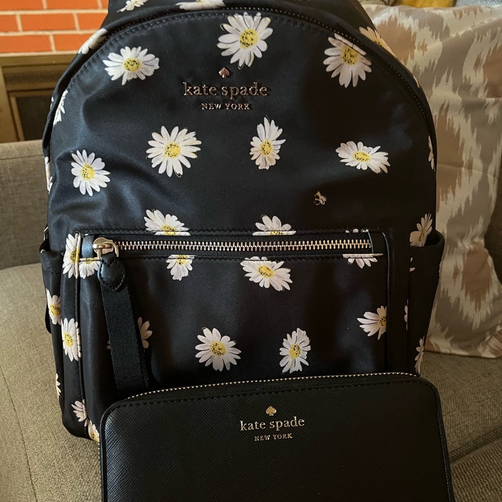 Kate spade ♠️ medium back pack and wallet duo.
